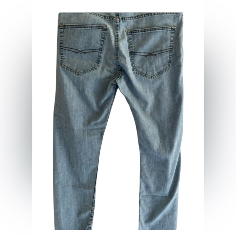 Signature Levi Strauss S37 Slim Jeans - Size 36x30 - Light Blue